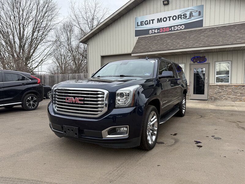 2020 GMC Yukon XL SLT   - Photo 1 - Elkhart, IN 46514