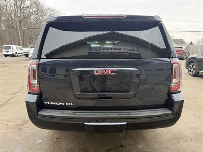 2020 GMC Yukon XL SLT   - Photo 5 - Elkhart, IN 46514
