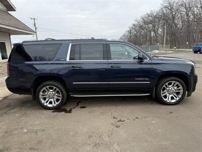 2020 GMC Yukon XL SLT   - Photo 7 - Elkhart, IN 46514
