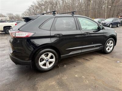 2017 Ford Edge SE - Photo 5 - Elkhart, IN 46514