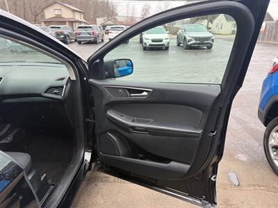 2017 Ford Edge SE - Photo 16 - Elkhart, IN 46514