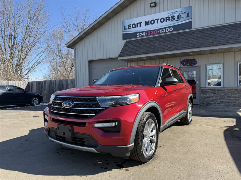 2020 Ford Explorer XLT   - Photo 1 - Elkhart, IN 46514