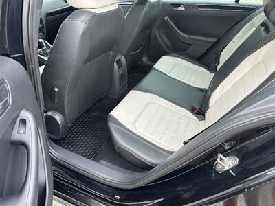 2015 Volkswagen Jetta Sport   - Photo 15 - Jacksonville, FL 32208