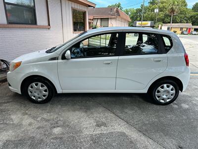 2010 Chevrolet Aveo5 LS   - Photo 4 - Jacksonville, FL 32208