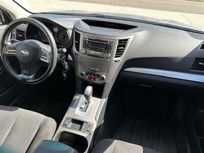 2013 Subaru Outback 2.5i Premium   - Photo 14 - Jacksonville, FL 32211