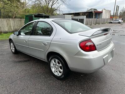 2005 Dodge Neon SXT   - Photo 6 - Jacksonville, FL 32208