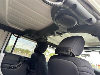 2012 Jeep Wrangler Unlimited Sahara   - Photo 15 - Jacksonville, FL 32208