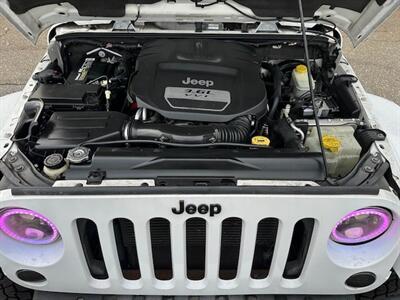 2012 Jeep Wrangler Unlimited Sahara   - Photo 9 - Jacksonville, FL 32208