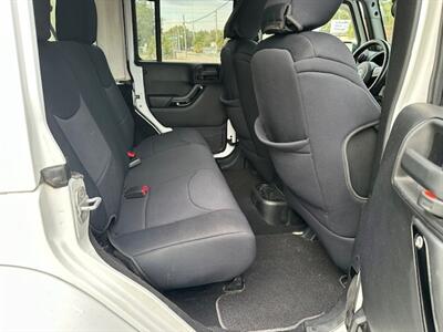 2012 Jeep Wrangler Unlimited Sahara   - Photo 16 - Jacksonville, FL 32208