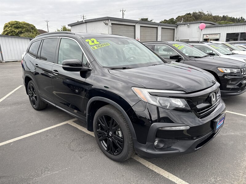 2022 Honda Pilot SE  