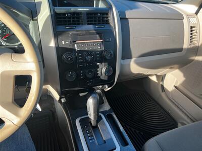 2011 Ford Escape   - Photo 11 - Nogales, AZ 85621