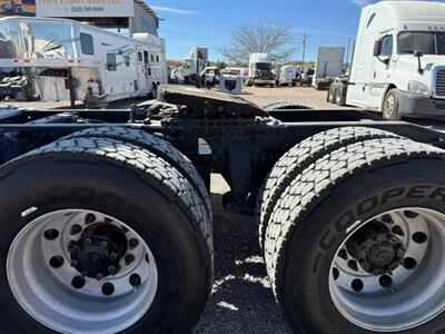 2016 Freightliner Cascadia 1   - Photo 6 - Nogales, AZ 85621