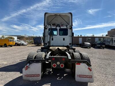 2016 Freightliner Cascadia 1   - Photo 7 - Nogales, AZ 85621