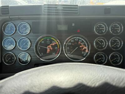 2016 Freightliner Conventional   - Photo 10 - Nogales, AZ 85621