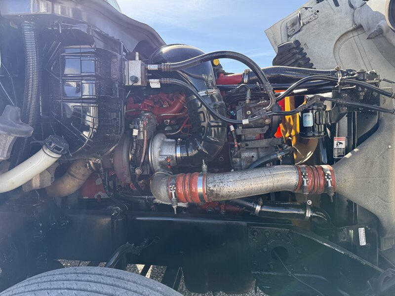 2014 Freightliner Cascadia - Photo 14 - Nogales, AZ 85621