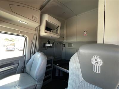 2018 Kenworth T680 - Photo 9 - Nogales, AZ 85621