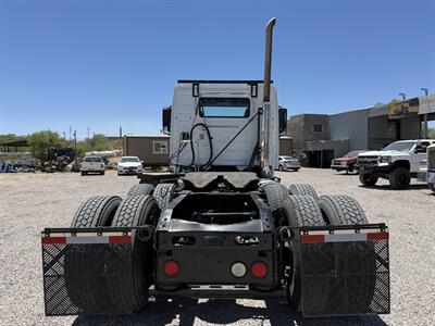 2011 Volvo VNL   - Photo 6 - Nogales, AZ 85621