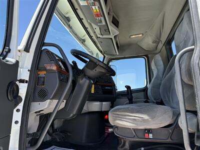 2011 Volvo VNL   - Photo 12 - Nogales, AZ 85621