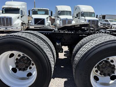 2011 Volvo VNL   - Photo 8 - Nogales, AZ 85621