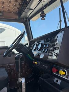 1997 Kenworth T800   - Photo 8 - Nogales, AZ 85621