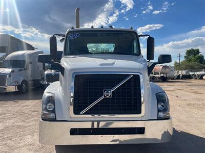 2015 Volvo VNL - Photo 2 - Nogales, AZ 85621
