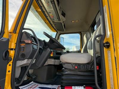 2012 Volvo VNL   - Photo 13 - Nogales, AZ 85621