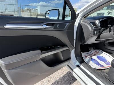 2015 Ford Fusion Hybrid SE - Photo 11 - Nogales, AZ 85621