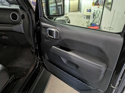 2023 Jeep Wrangler Sahara 4xe   - Photo 21 - Edmond, OK 73003