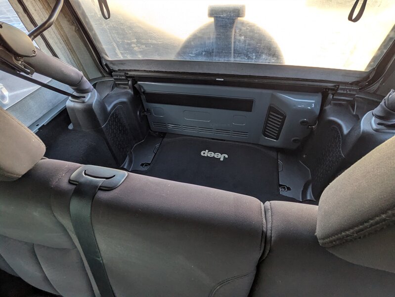 2015 Jeep Wrangler Unlimited Sport - Photo 24 - Edmond, OK 73003