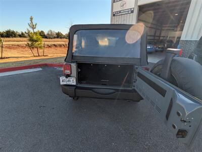 2015 Jeep Wrangler Unlimited Sport - Photo 18 - Edmond, OK 73003