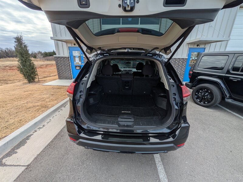 2018 Nissan Rogue S - Photo 18 - Edmond, OK 73003