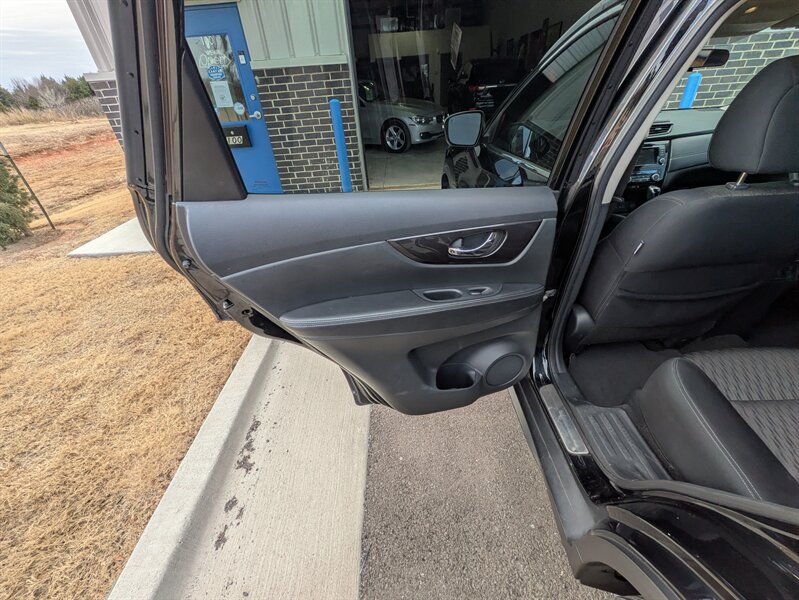 2018 Nissan Rogue S - Photo 19 - Edmond, OK 73003