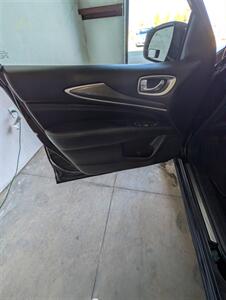 2017 INFINITI QX60   - Photo 8 - Edmond, OK 73003