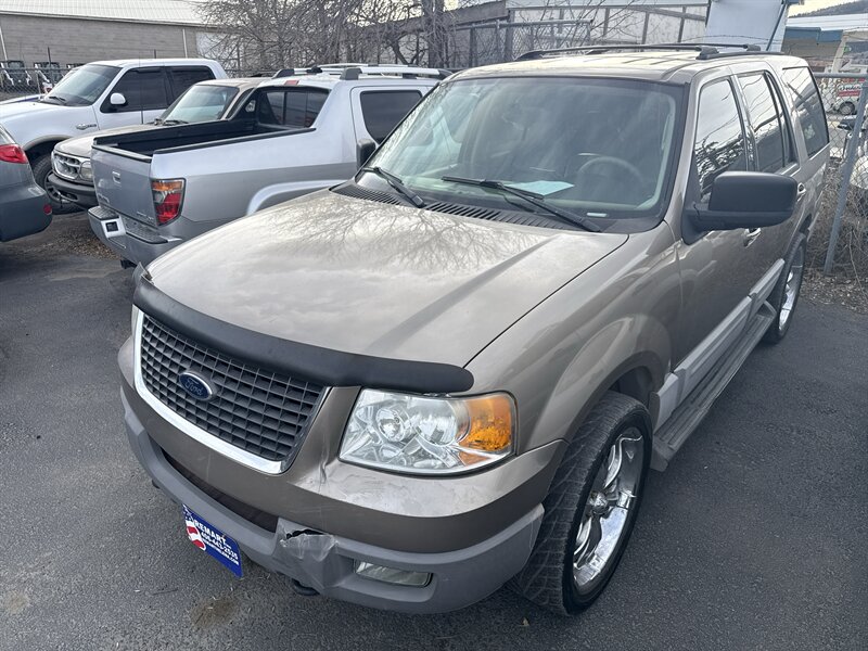 2003 Ford Expedition XLT  