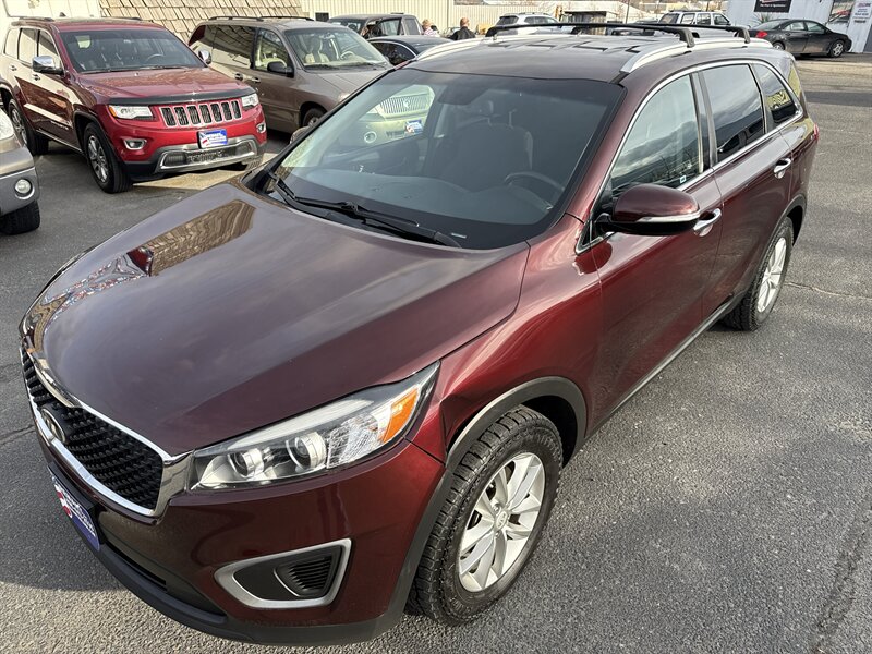 2016 Kia Sorento L  