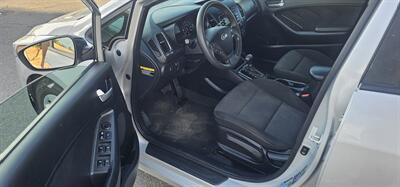 2017 Kia Forte LX - Photo 8 - Riverside, CA 92504