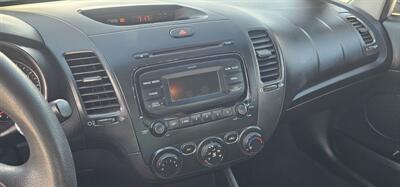 2017 Kia Forte LX - Photo 7 - Riverside, CA 92504