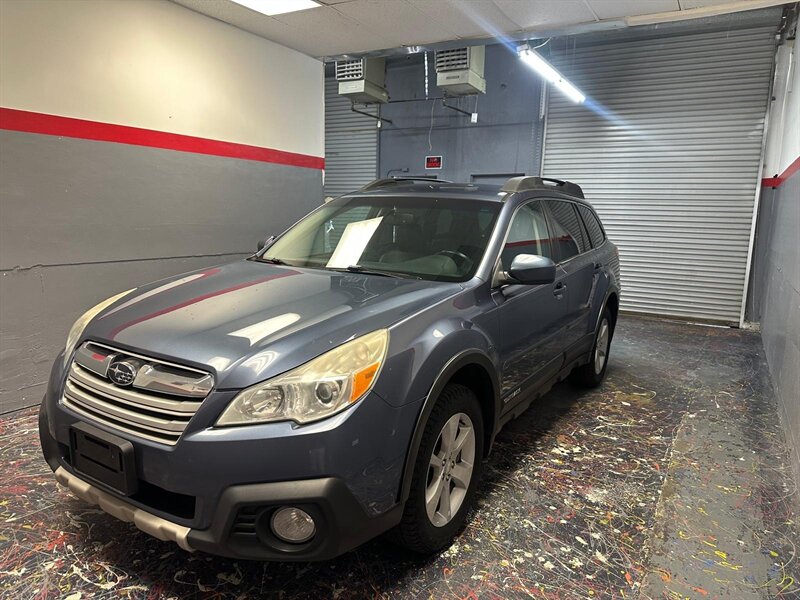 2014 Subaru Outback 3.6R Limited   - Photo 1 - Aurora, CO 80012