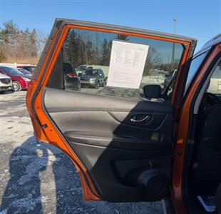 2017 Nissan Rogue S   - Photo 11 - Jonestown, PA 17038