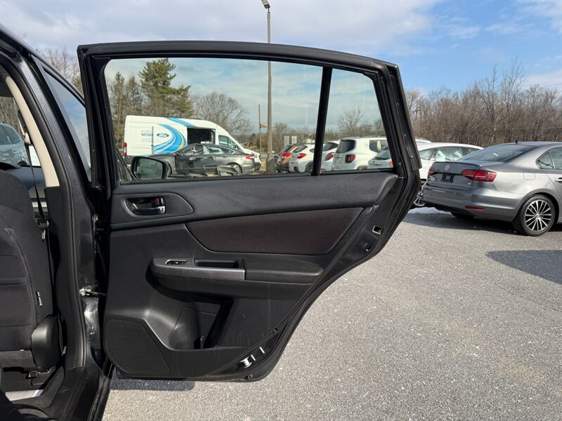 2016 Subaru Impreza 2.0i Premium - Photo 13 - Jonestown, PA 17038