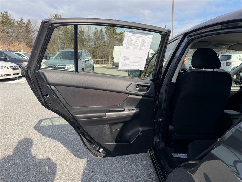 2016 Subaru Impreza 2.0i Premium - Photo 11 - Jonestown, PA 17038