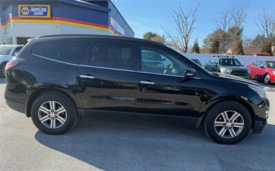 2016 Chevrolet Traverse LT   - Photo 5 - Jonestown, PA 17038