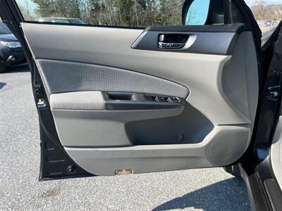 2012 Subaru Forester 2.5X Premium   - Photo 9 - Jonestown, PA 17038
