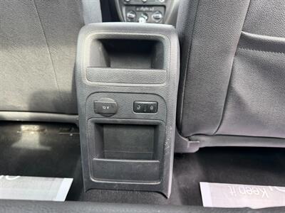 2011 Volkswagen Jetta SEL PZEV   - Photo 17 - Jonestown, PA 17038