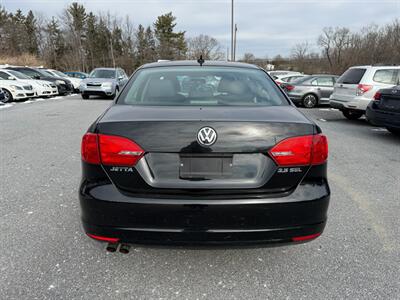 2011 Volkswagen Jetta SEL PZEV   - Photo 8 - Jonestown, PA 17038