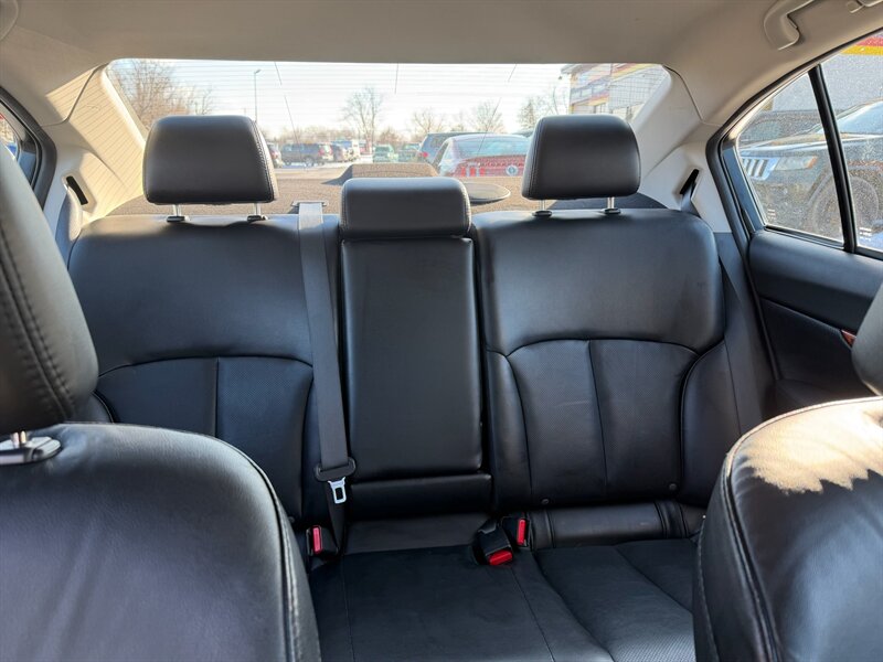 2011 Subaru Legacy 2.5i Limited - Photo 19 - Jonestown, PA 17038