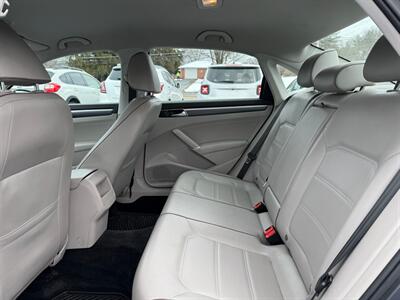 2017 Volkswagen Passat 1.8T R-Line   - Photo 12 - Jonestown, PA 17038