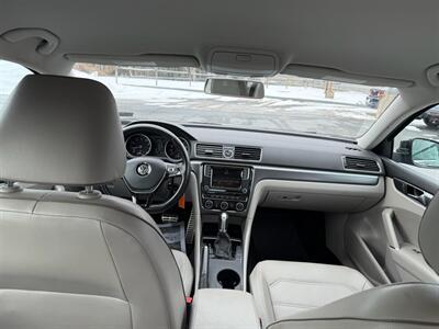 2017 Volkswagen Passat 1.8T R-Line   - Photo 15 - Jonestown, PA 17038
