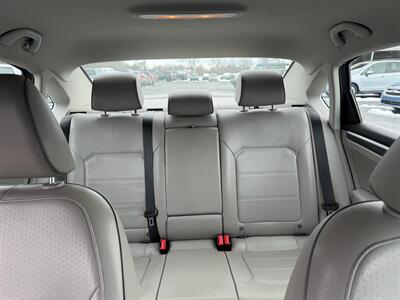 2017 Volkswagen Passat 1.8T R-Line   - Photo 18 - Jonestown, PA 17038