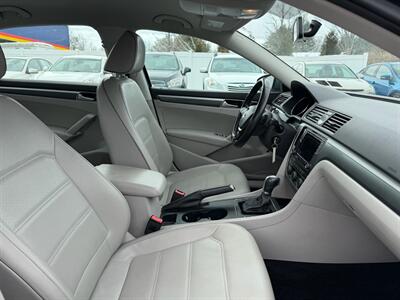 2017 Volkswagen Passat 1.8T R-Line   - Photo 17 - Jonestown, PA 17038
